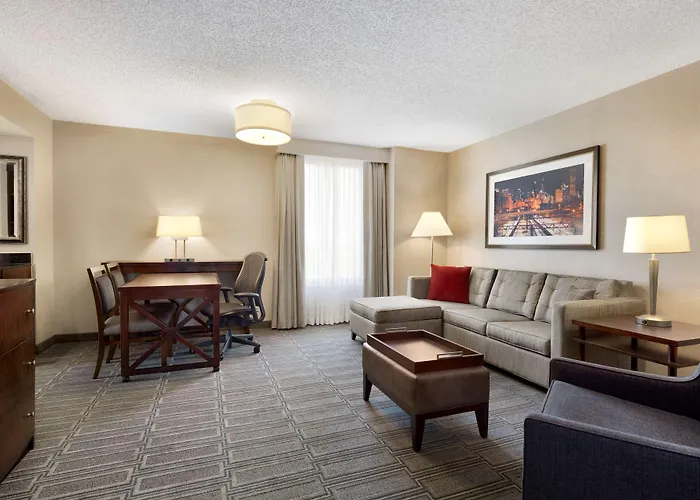 Embassy Suites By Hilton Chicago Lombard