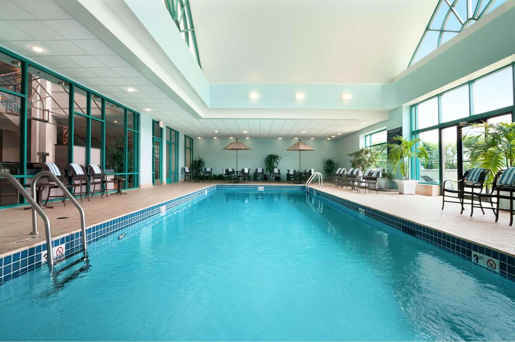 Embassy By Hilton Chicago Hotel