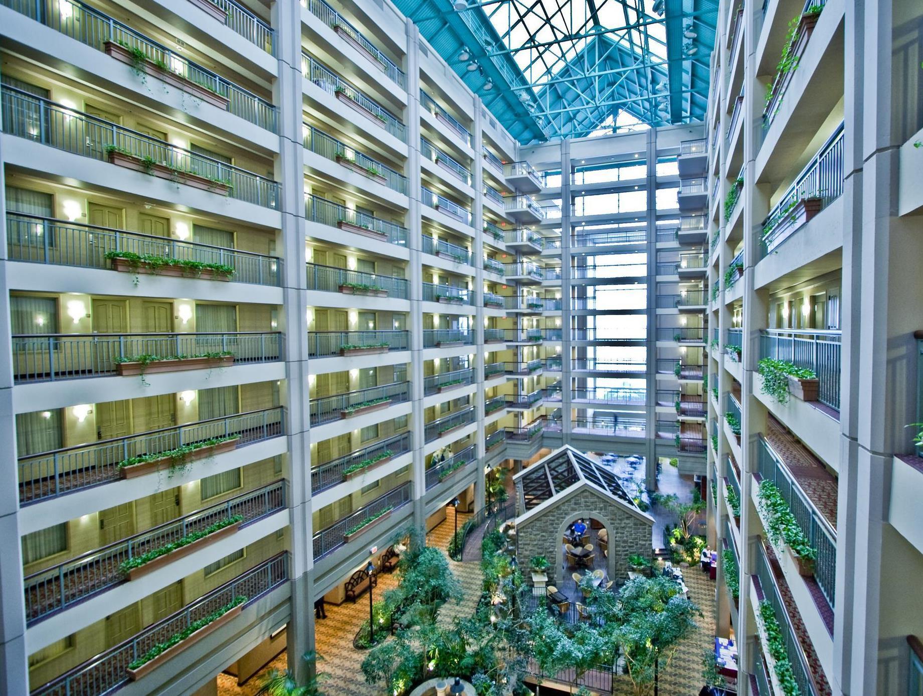 Embassy By Hilton Chicago Hotel 3*