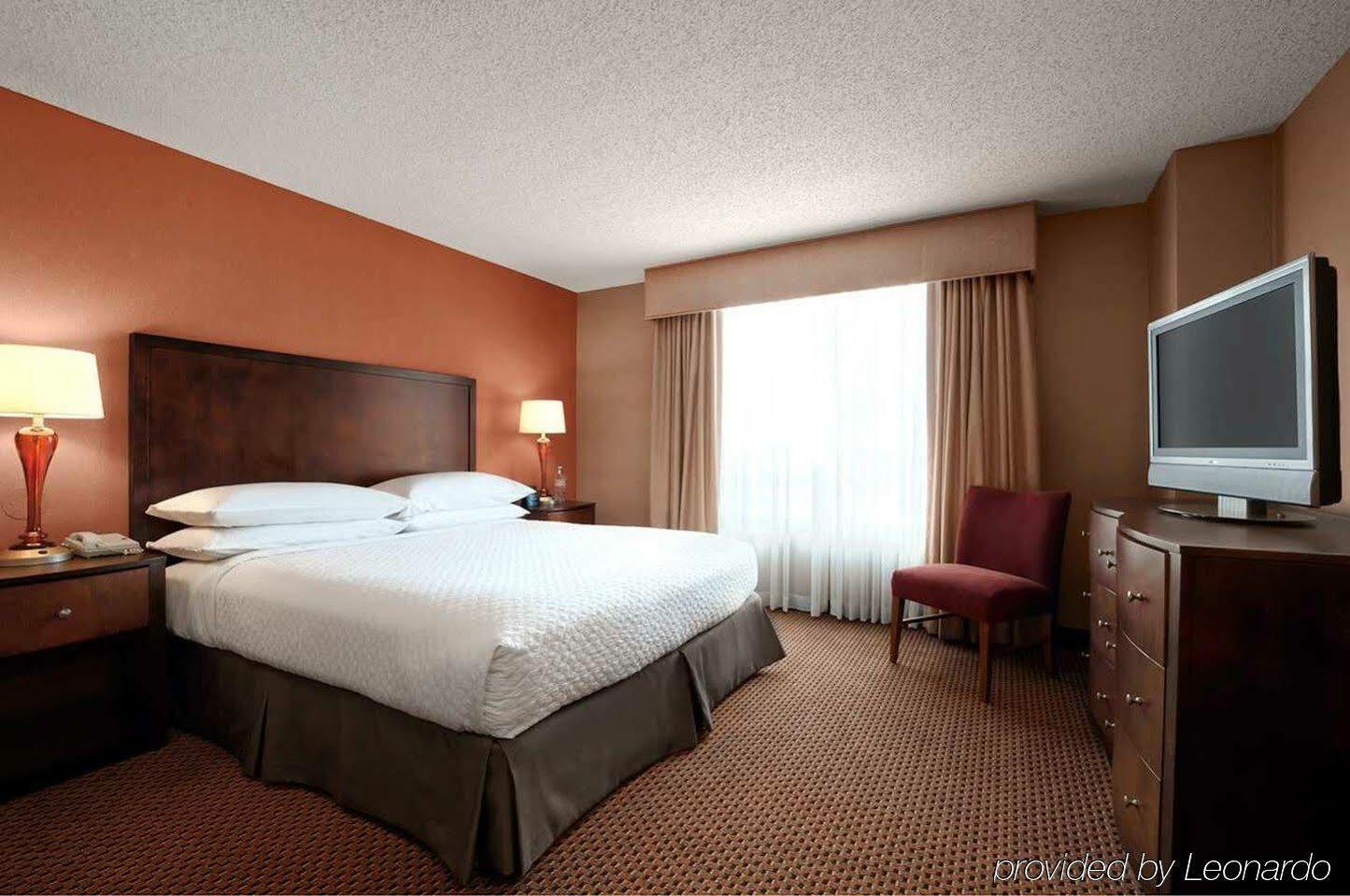Hotel Embassy By Hilton Chicago Lombard